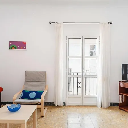Nicolas Only Families Apartment *